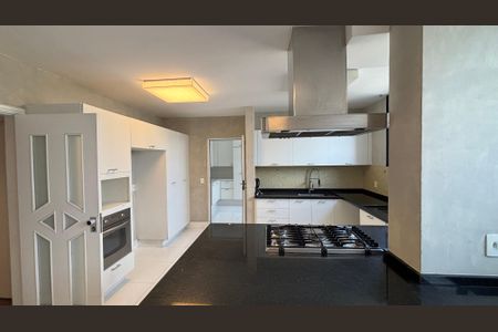 Apartamento à venda com 270m², 4 quartos e 3 vagasCozinha