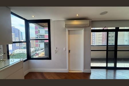 Apartamento à venda com 270m², 4 quartos e 3 vagasSala