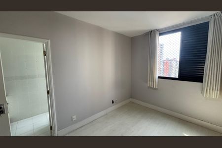 Apartamento à venda com 270m², 4 quartos e 3 vagasSuíte 2