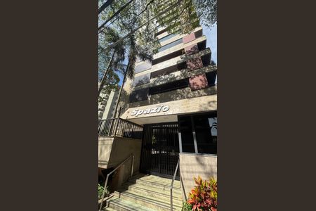 Apartamento à venda com 270m², 4 quartos e 3 vagasFachada