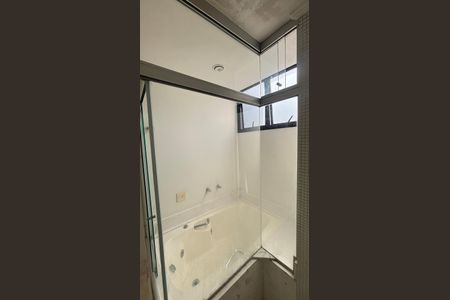 Apartamento à venda com 270m², 4 quartos e 3 vagasBanheiro da Suíte 1