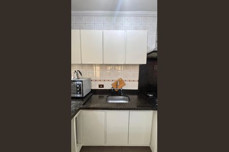 Casa à venda com 240m², 3 quartos e 3 vagas Casa à venda com 240m², 3 quartos e 3 vagasCozinha