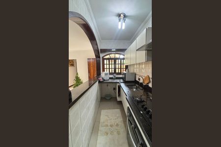 Casa à venda com 240m², 3 quartos e 3 vagas Casa à venda com 240m², 3 quartos e 3 vagasCozinha