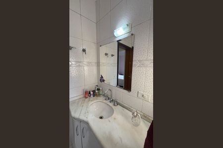 Casa à venda com 240m², 3 quartos e 3 vagas Casa à venda com 240m², 3 quartos e 3 vagasBanheiro da Suíte