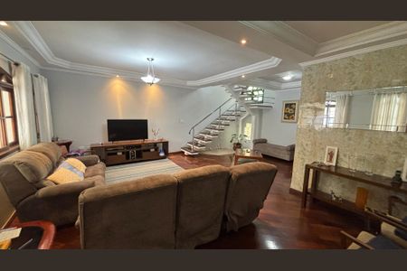 Sala de casa à venda com 3 quartos, 240m² em Vila Metalúrgica, Santo André