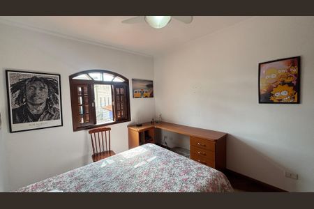 Casa à venda com 240m², 3 quartos e 3 vagas Casa à venda com 240m², 3 quartos e 3 vagasQuarto 2