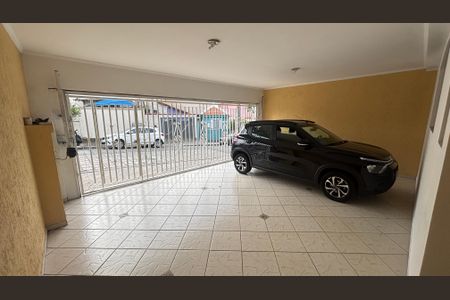 Casa à venda com 240m², 3 quartos e 3 vagas Casa à venda com 240m², 3 quartos e 3 vagasGaragem