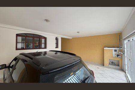 Casa à venda com 240m², 3 quartos e 3 vagas Casa à venda com 240m², 3 quartos e 3 vagasGaragem
