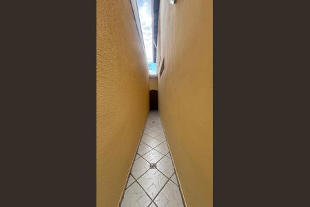 Casa à venda com 240m², 3 quartos e 3 vagas Casa à venda com 240m², 3 quartos e 3 vagasCorredor