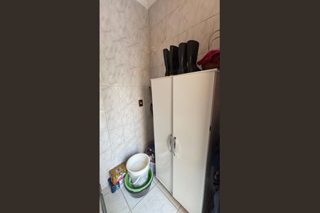 Casa à venda com 240m², 3 quartos e 3 vagas Casa à venda com 240m², 3 quartos e 3 vagasÁrea de Serviço