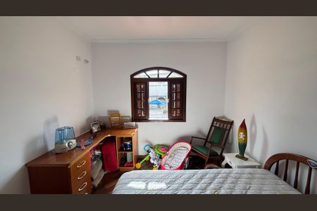 Casa à venda com 240m², 3 quartos e 3 vagas Casa à venda com 240m², 3 quartos e 3 vagasQuarto 1