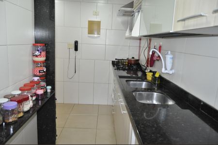 Apartamento à venda com 72m², 2 quartos e 1 vagaCozinha