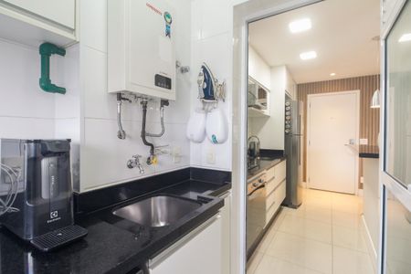 Apartamento à venda com 60m², 2 quartos e 1 vagaÁrea de Serviço