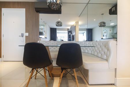 Apartamento à venda com 60m², 2 quartos e 1 vagaSala