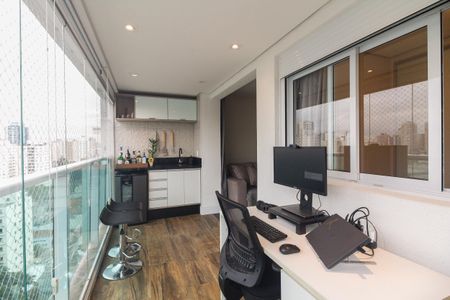 Apartamento à venda com 60m², 2 quartos e 1 vagaVaranda