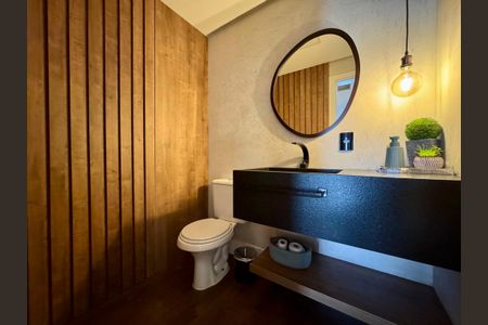 Casa à venda com 135m², 3 quartos e 2 vagas Casa à venda com 135m², 3 quartos e 2 vagasBanheiro