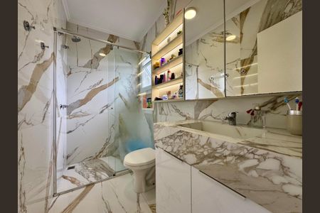 Casa à venda com 135m², 3 quartos e 2 vagas Casa à venda com 135m², 3 quartos e 2 vagasBanheiro