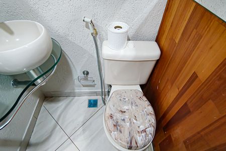 Casa de condomínio para alugar com 130m², 4 quartos e 2 vagas Casa de condomínio para alugar com 130m², 4 quartos e 2 vagasLavabo