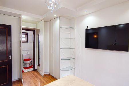 Casa de condomínio para alugar com 130m², 4 quartos e 2 vagas Casa de condomínio para alugar com 130m², 4 quartos e 2 vagasSuíte