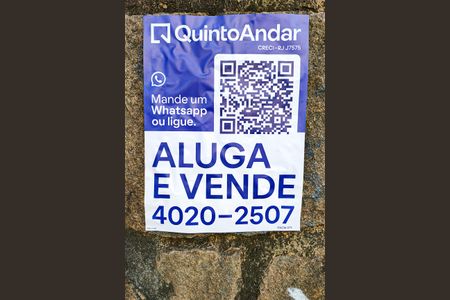 Casa de condomínio para alugar com 130m², 4 quartos e 2 vagas Casa de condomínio para alugar com 130m², 4 quartos e 2 vagasPlaca