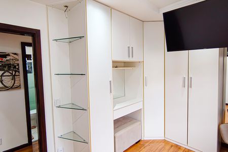 Casa de condomínio para alugar com 130m², 4 quartos e 2 vagas Casa de condomínio para alugar com 130m², 4 quartos e 2 vagasQuarto 1