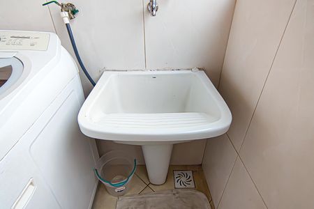 Casa de condomínio para alugar com 130m², 4 quartos e 2 vagas Casa de condomínio para alugar com 130m², 4 quartos e 2 vagasÁrea de Serviço