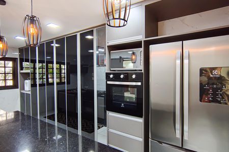 Casa de condomínio para alugar com 130m², 4 quartos e 2 vagas Casa de condomínio para alugar com 130m², 4 quartos e 2 vagasCozinha