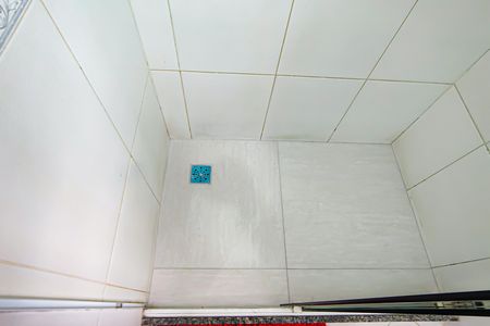 Casa de condomínio para alugar com 130m², 4 quartos e 2 vagas Casa de condomínio para alugar com 130m², 4 quartos e 2 vagasBanheiro da Suíte