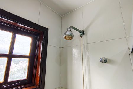 Casa de condomínio para alugar com 130m², 4 quartos e 2 vagas Casa de condomínio para alugar com 130m², 4 quartos e 2 vagasBanheiro Social