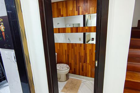 Casa de condomínio para alugar com 130m², 4 quartos e 2 vagas Casa de condomínio para alugar com 130m², 4 quartos e 2 vagasLavabo