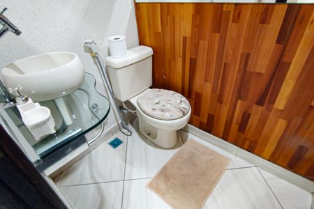 Casa de condomínio para alugar com 130m², 4 quartos e 2 vagas Casa de condomínio para alugar com 130m², 4 quartos e 2 vagasLavabo