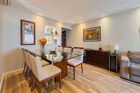 Apartamento à venda com 81m², 3 quartos e 2 vagasSala