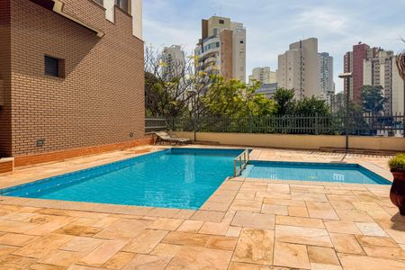 Apartamento à venda com 81m², 3 quartos e 2 vagasPiscina