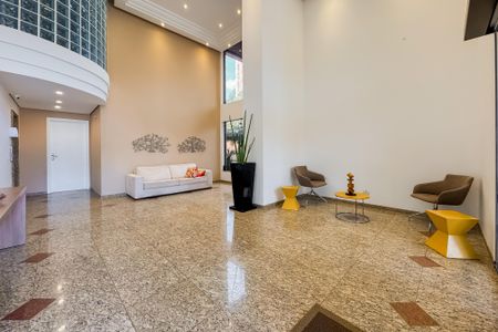 Apartamento à venda com 81m², 3 quartos e 2 vagasHall social