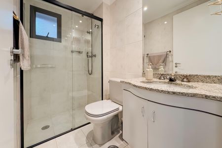 Apartamento à venda com 81m², 3 quartos e 2 vagasBanheiro Corredor