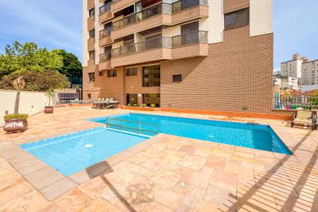 Apartamento à venda com 81m², 3 quartos e 2 vagasPiscina