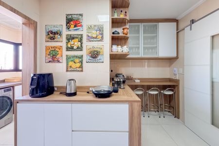 Apartamento à venda com 81m², 3 quartos e 2 vagasCozinha