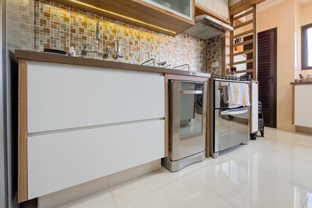 Apartamento à venda com 81m², 3 quartos e 2 vagasCozinha