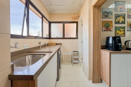 Apartamento à venda com 81m², 3 quartos e 2 vagasÁrea de Serviço