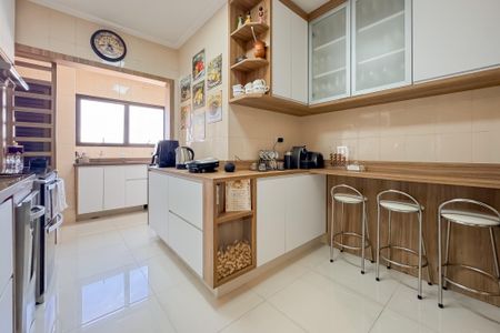 Apartamento à venda com 81m², 3 quartos e 2 vagasCozinha