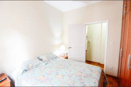 Apartamento à venda com 106m², 3 quartos e 2 vagasSuíte