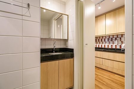 Banheiro de kitnet/studio para alugar com 1 quarto, 32m² em Butantã, São Paulo