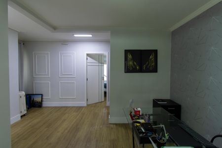 Casa de condomínio para alugar com 281m², 3 quartos e 4 vagasEscritório