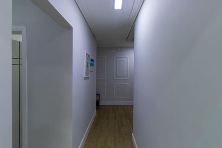 Casa de condomínio para alugar com 281m², 3 quartos e 4 vagasCorredor