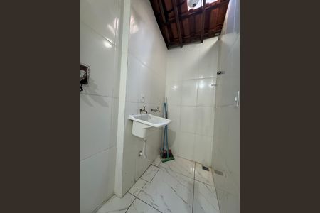 Área de Serviço de casa à venda com 2 quartos, 85m² em Jardim Guanabara, Belo Horizonte