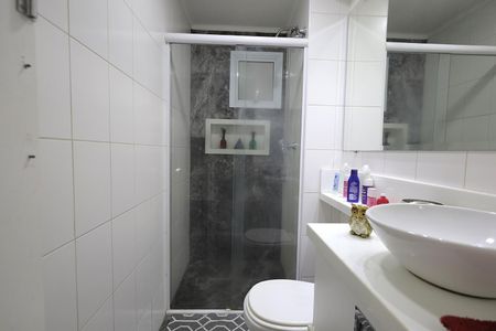 Apartamento à venda com 79m², 3 quartos e 2 vagas Apartamento à venda com 79m², 3 quartos e 2 vagasBanheiro Social