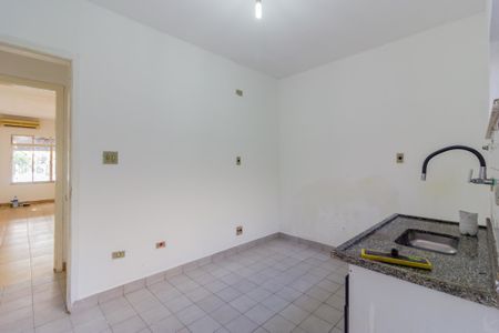 Cozinha de casa para alugar com 2 quartos, 80m² em Vila Romana, São Paulo