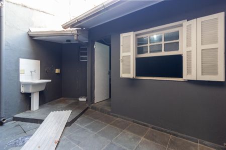Casa à venda com 80m², 2 quartos e 1 vagaÁrea de Serviço