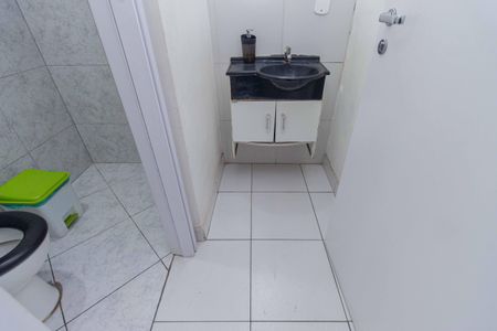 Casa à venda com 179m², 3 quartos e 6 vagasBanheiro 2