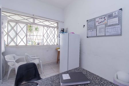 Casa à venda com 179m², 3 quartos e 6 vagasSala 2